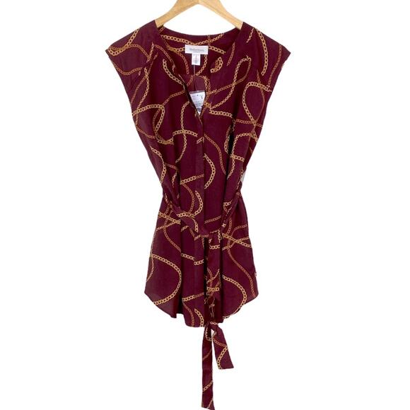 Motherhood Maternity Tops - Motherhood Maternity Gold Chain Print  V Neck Sleeveless Blouse Waist Tie Small